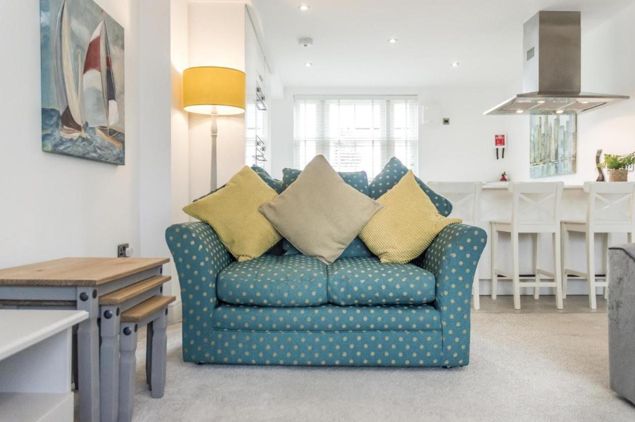 Milford Street - 5 Bedroom Luxurious Holiday Home - Saundersfoot Eksteriør billede