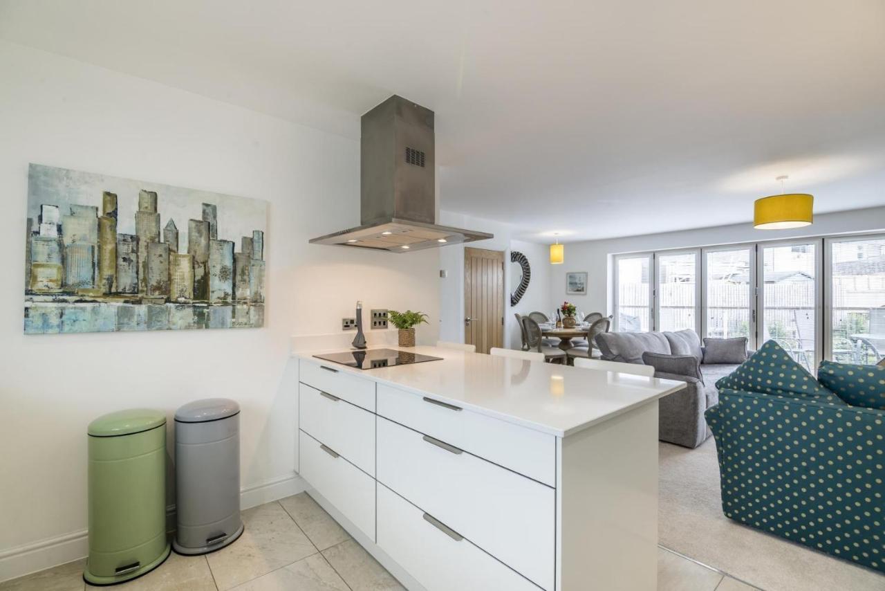 Milford Street - 5 Bedroom Luxurious Holiday Home - Saundersfoot Eksteriør billede