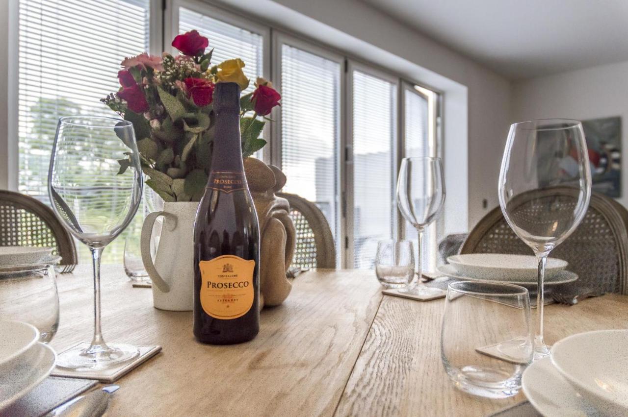 Milford Street - 5 Bedroom Luxurious Holiday Home - Saundersfoot Eksteriør billede