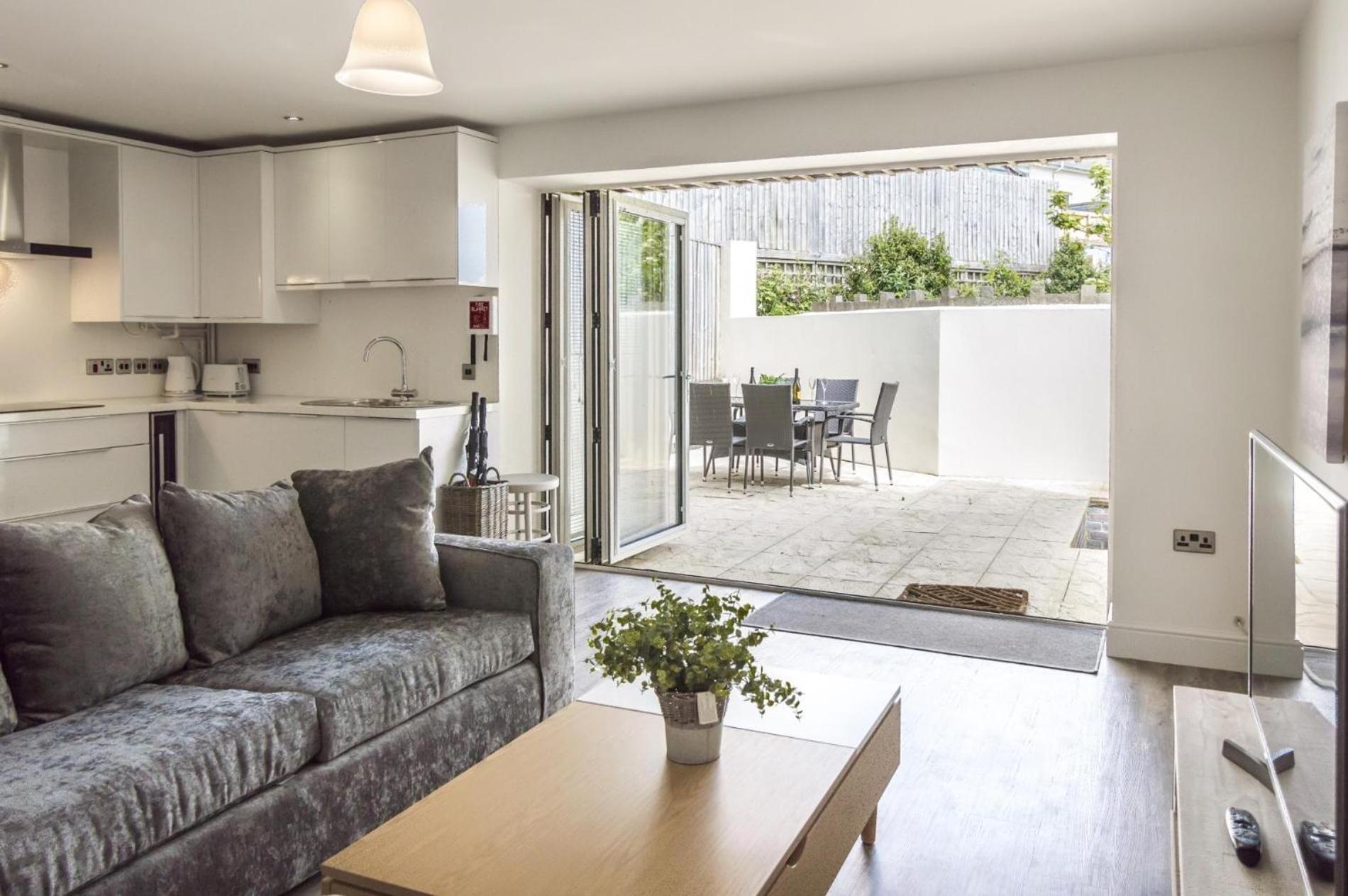 Milford Street - 5 Bedroom Luxurious Holiday Home - Saundersfoot Eksteriør billede